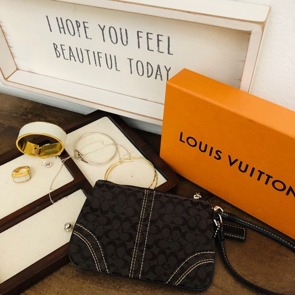 Authentic Brown Coach Wristlet - Picture 2 of 5